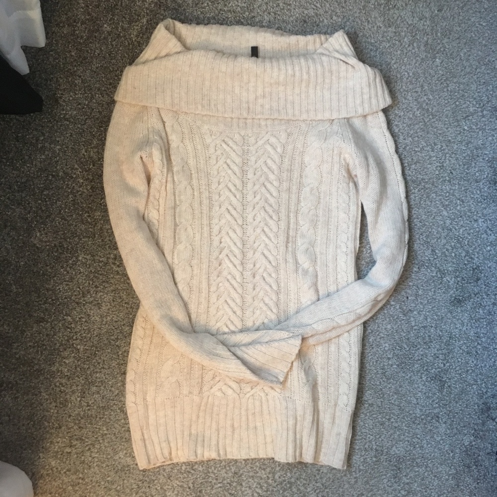 EUC BCBG max Azria off the shoulder sweater size small